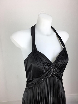 Платье черное 42 размер, новое