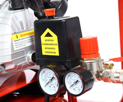 Компрессор пневматический 220В 2.2кВт 8атм. 250л/мин. ресивер-50л поршн. с прям. прив. V-образ. GTE