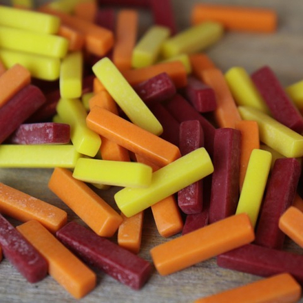 Набор стеклянной мозаики красно-желтых цветов DORY5 Autumn 5х6х25 мм, 600 гр