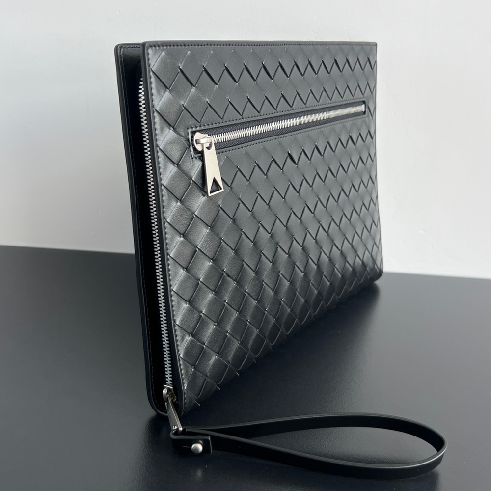 Bottega Veneta Medium Intrecciato Document Case