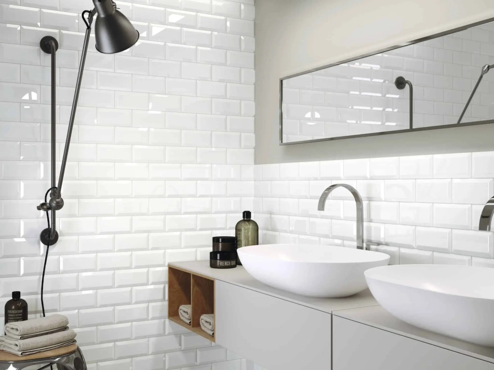 Плитка настенная Metro Bianco glossy 150x75х9 мм