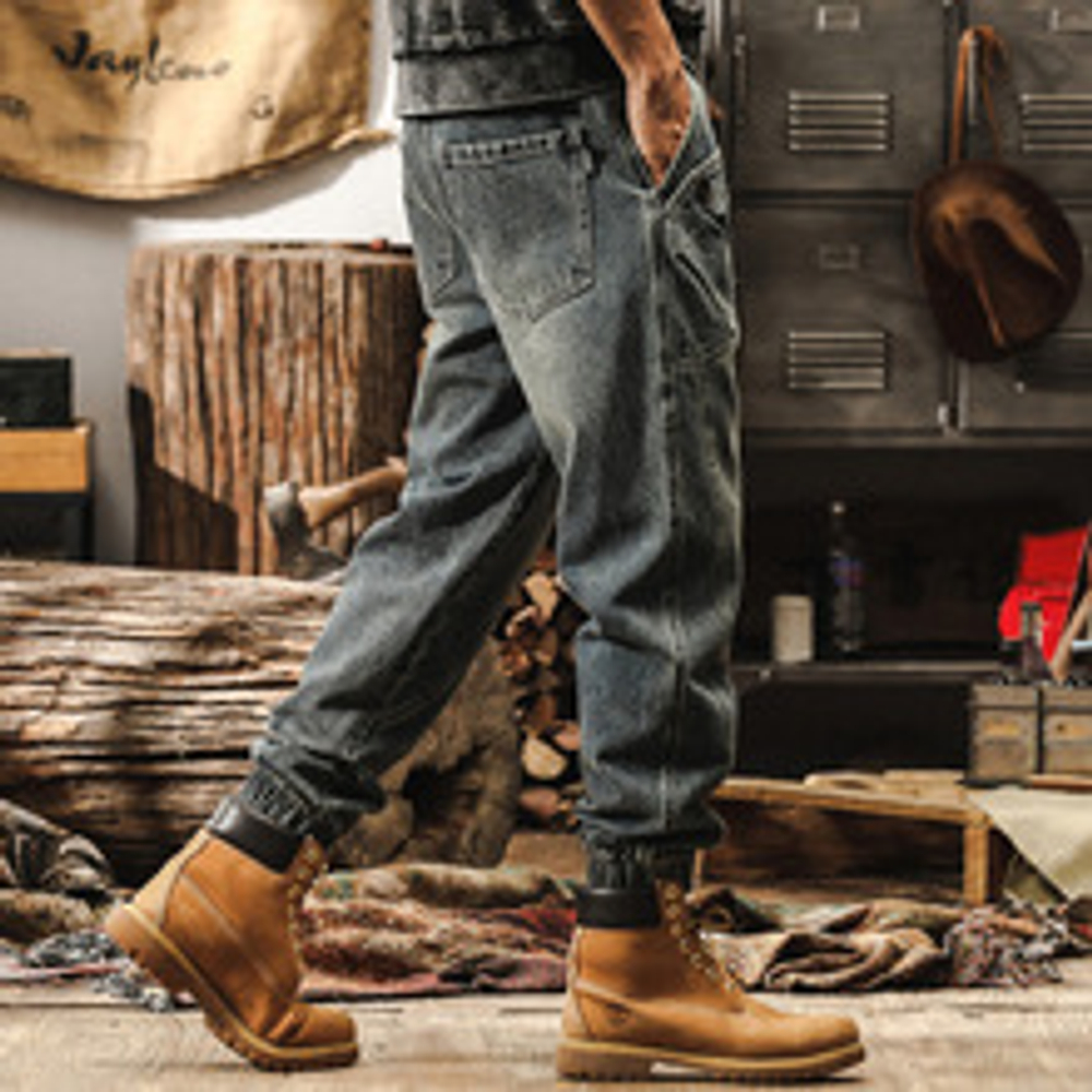 Джинсы мужские с резинками внизу брючина от бренда JIELEINUO