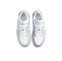 Jordan 1 Low WMNS "Wolf Grey"