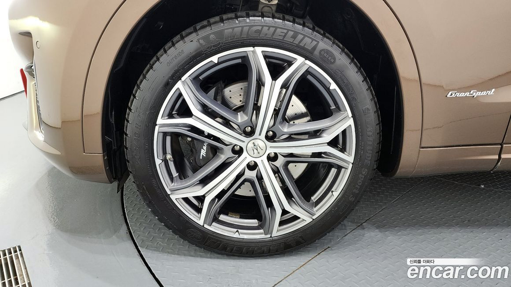 Maserati Levante 3.0 S AWD GrandSport (06.2020)