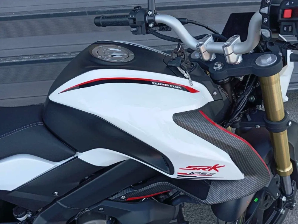 QJMOTOR SRK 125 S