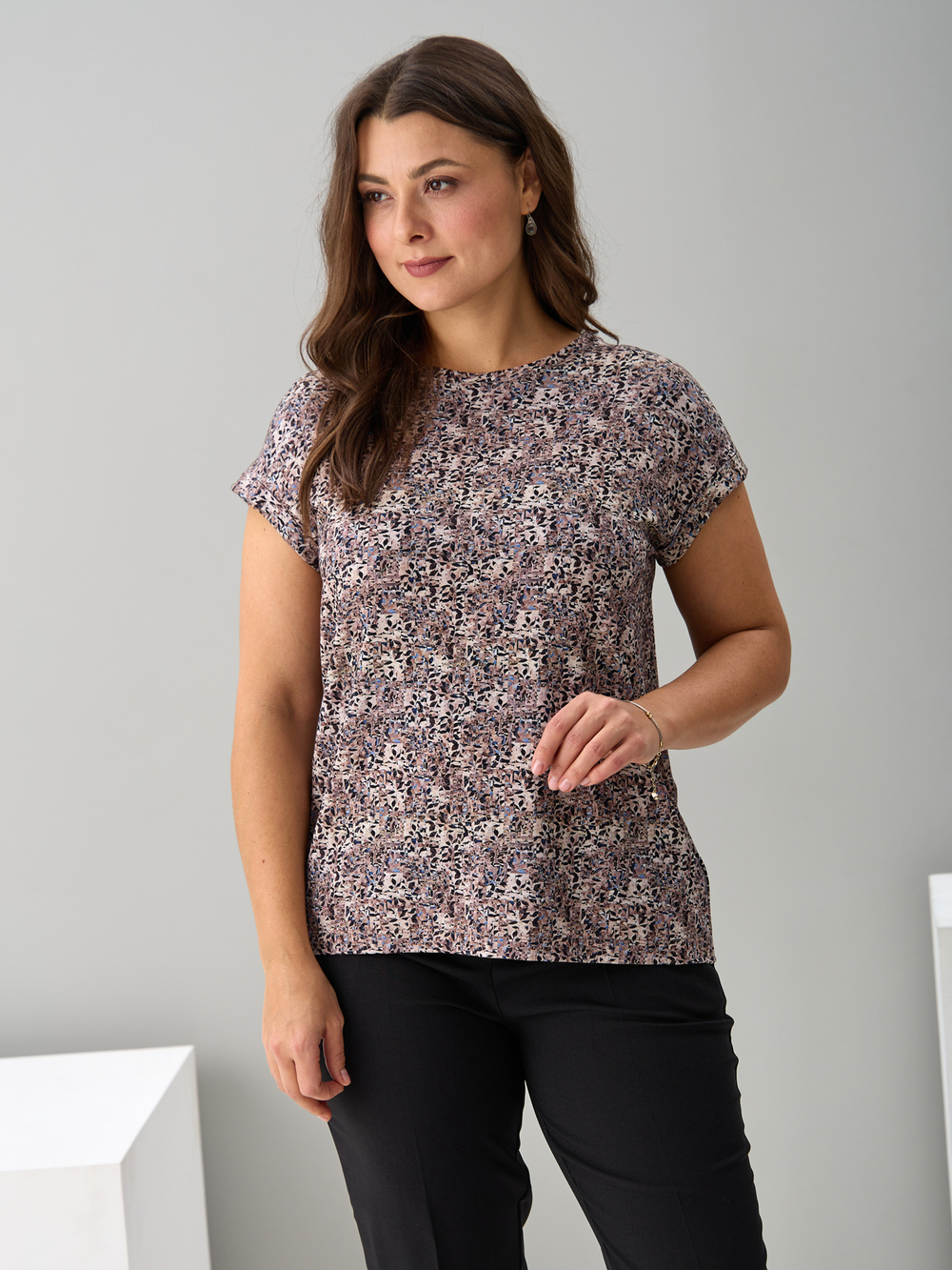 Футболка Фв-104/бежевоголубые-листочки