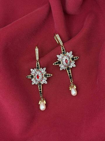 Серьги Alexander McQueen