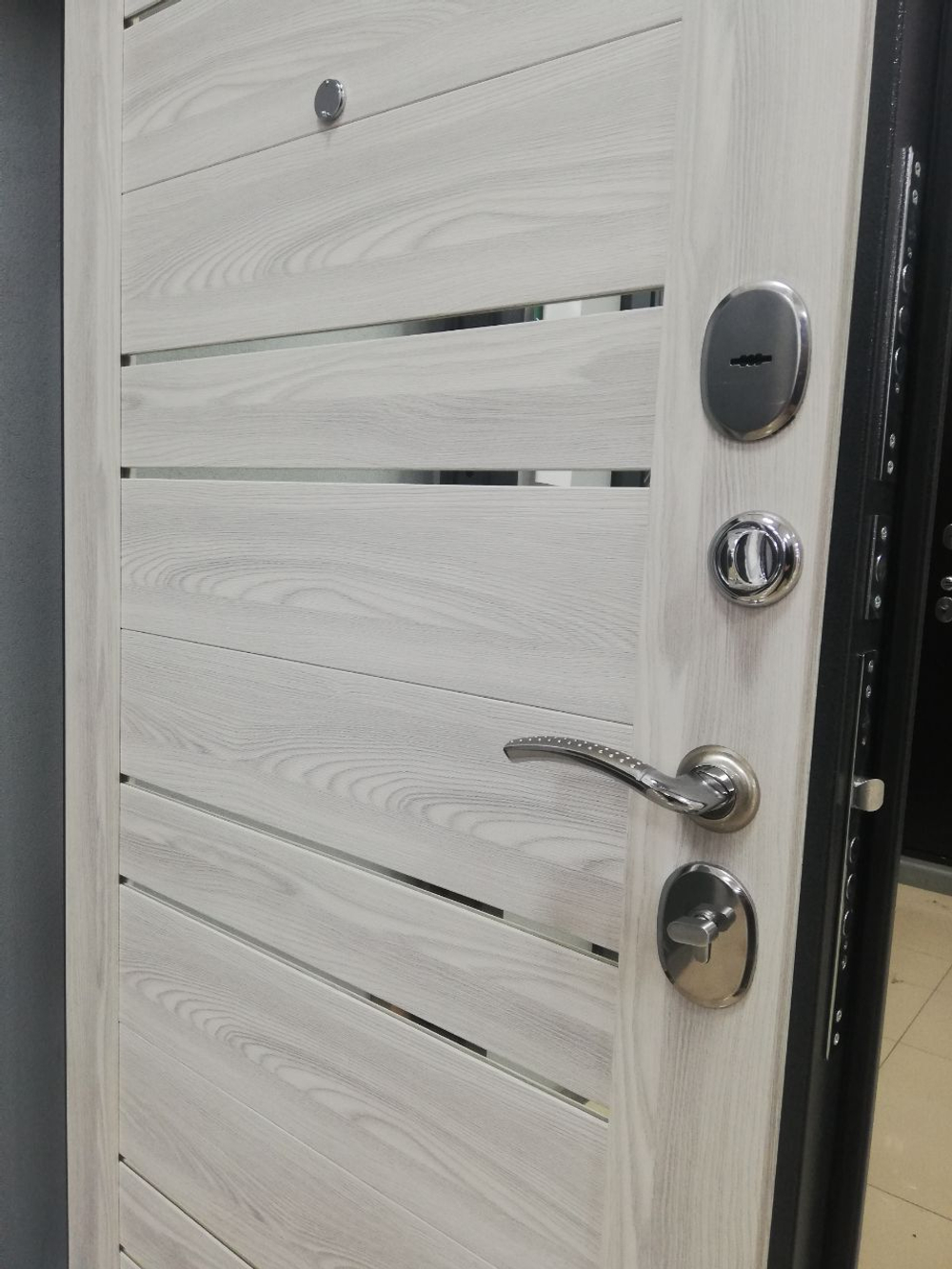 Дверь входная Дублин / Букле Графит