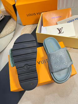 Louis Vuitton Pool Pillow Flat Comfort Mule