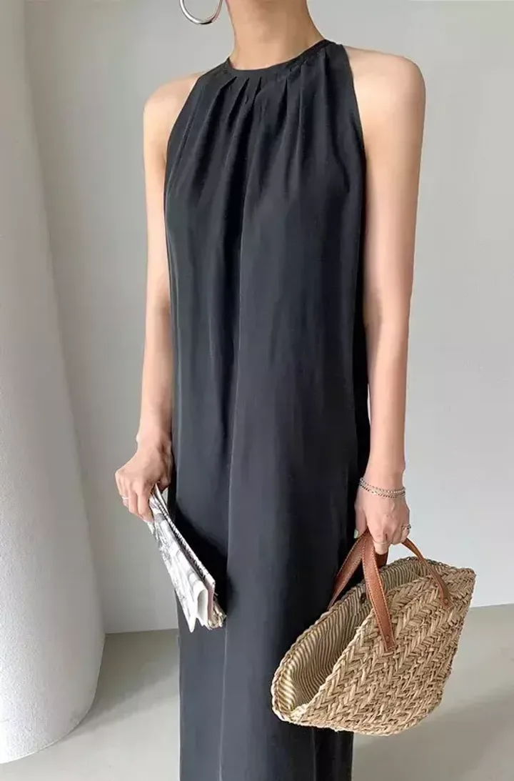 Платье с поясом «LOJI»