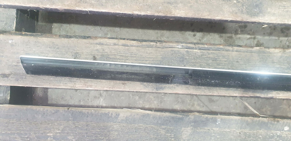 Молдинг двери задней правой Mercedes CLA (C117) 13-19 Б/У Оригинал A1177350282