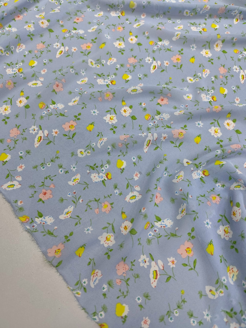 Шифон/ Цветы на голубом