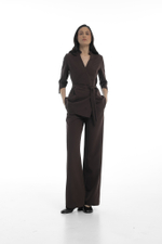 Костюм блуза на запах и брюки клеш