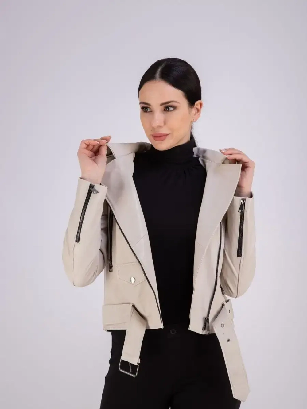 Куртка женская из натуральной кожи с капюшоном Турция