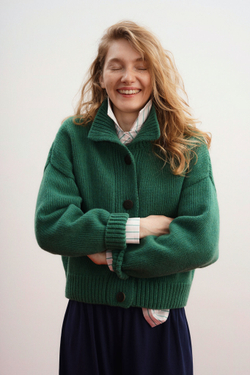 Кардиган на пуговицах с отложным воротником из мериноса зеленого цвета