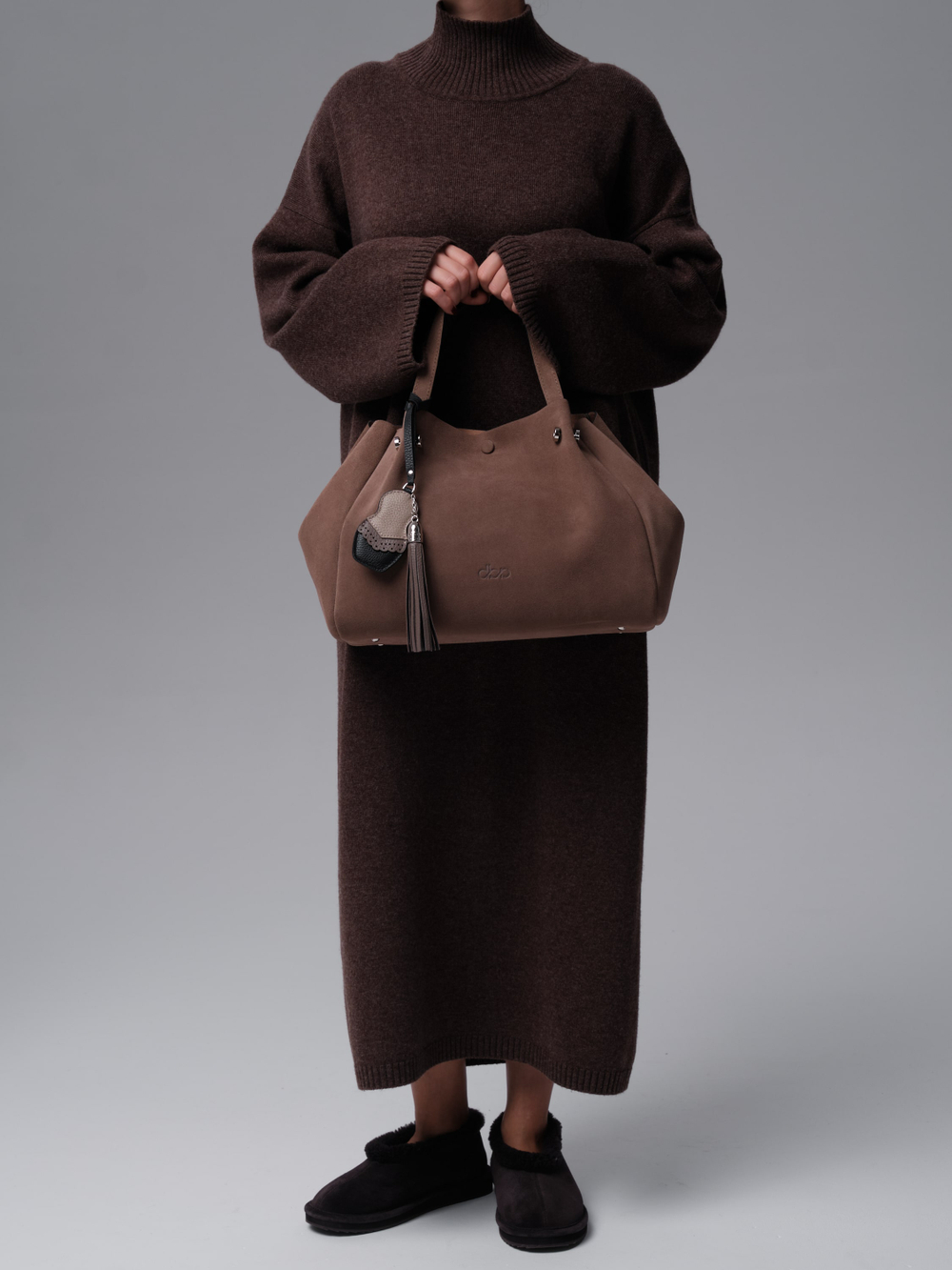 Замшевая сумка Vasilisa DBR 31210 серо-коричневый/велюр