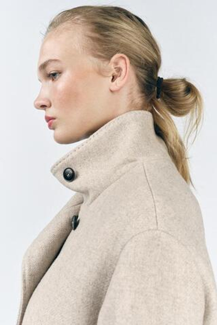 ZARA КОРОТКОЕ ПАЛЬТО ИЗ СМЕСОВОЙ ШЕРСТИ — ZW COLLECTION, КАМЕННО-СЕРЫЙ