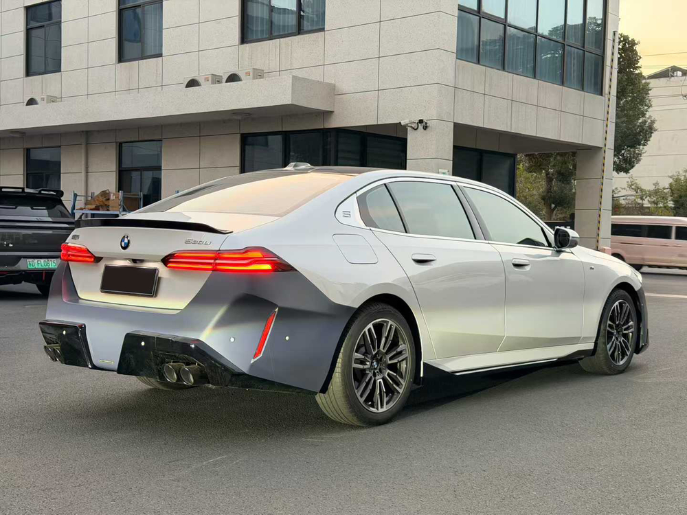 Обвес переделка для BMW 5 серии G60 G68 2023+ в M5 G90 2024+ БМВ