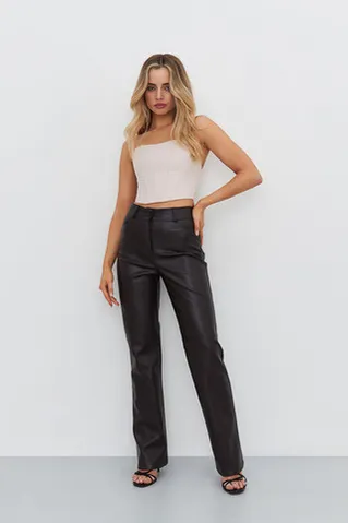 Брюки из экокожи прямые шоколадного цвета