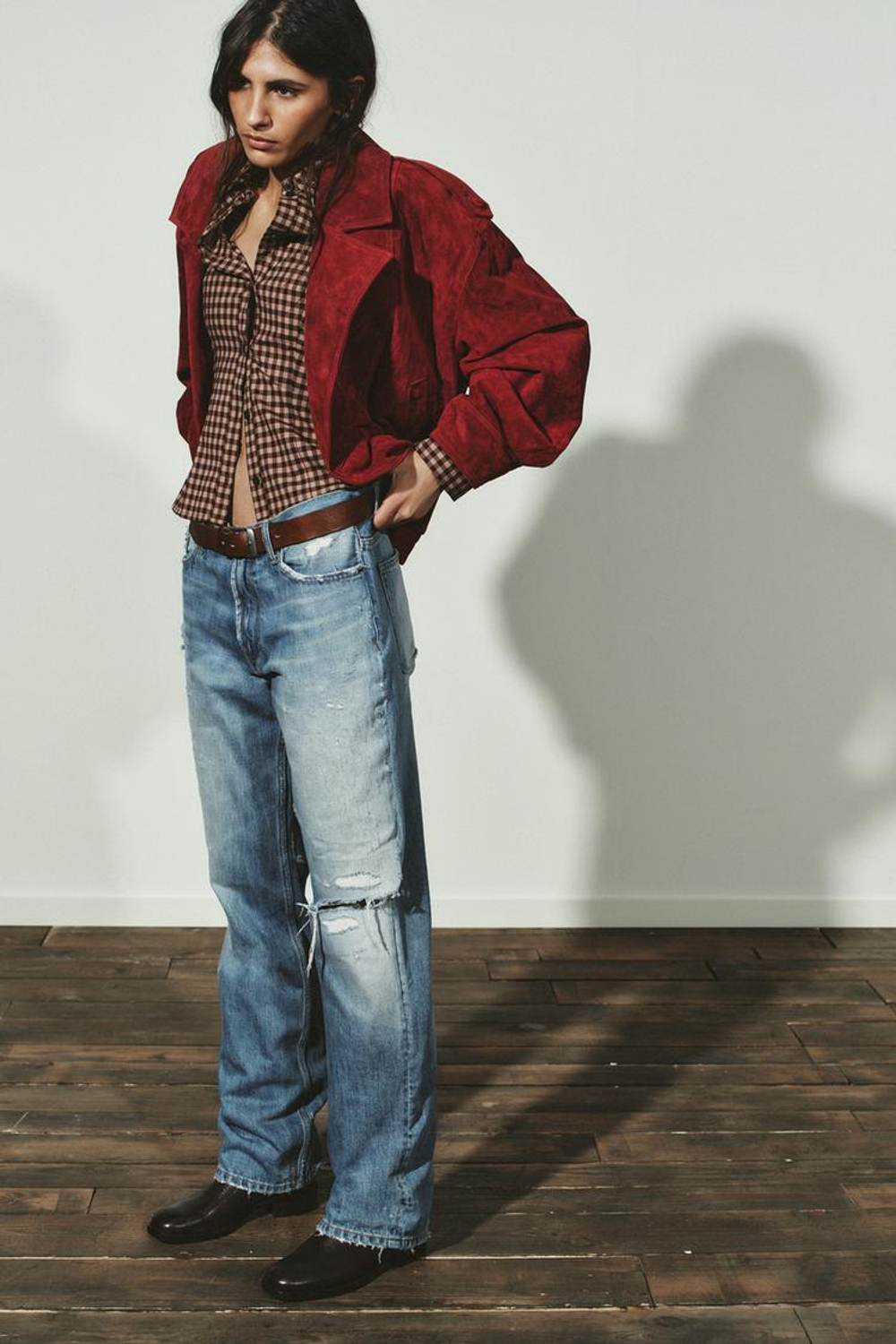 ZARA КУРТКА ИЗ 100% ЗАМШИ С ХЛЯСТИКАМИ, КРАСНЫЙ