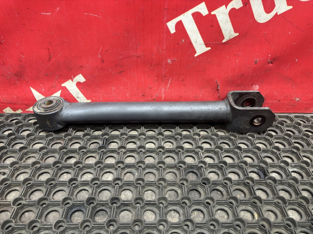 Стойка заднего стабилизатора 2018г