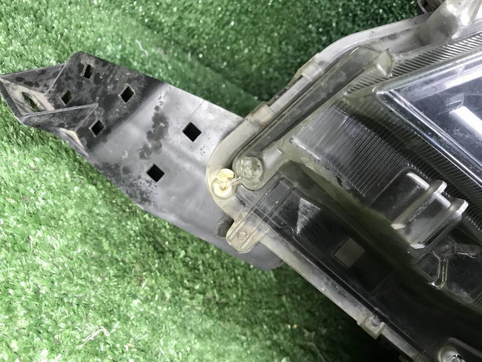 Фара левая Toyota LC Prado 150 (17-нв) LED