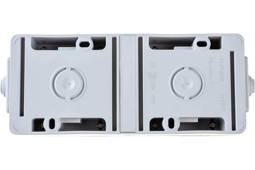 Блок розетка+выкл. верт. IP65, 16A(10AX)-250В, серый Эксперт ЭРА