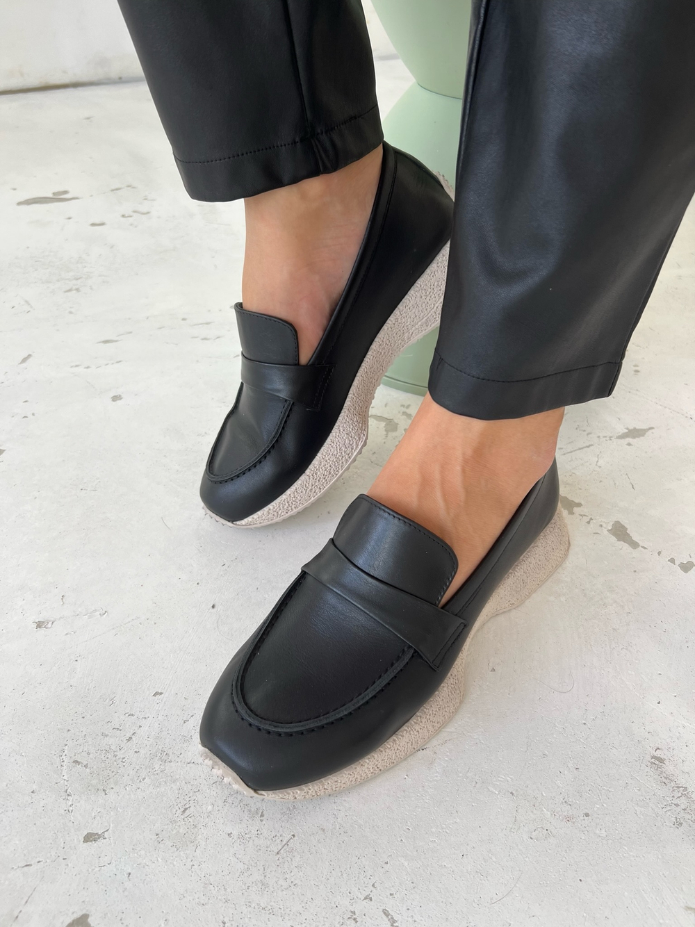 Мокасины из мягкой кожи