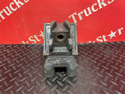 Подушка двигателя передняя