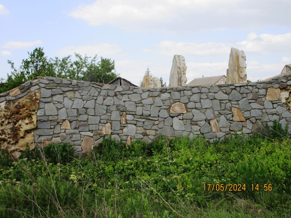 Rubble stone masonry Blue /tn