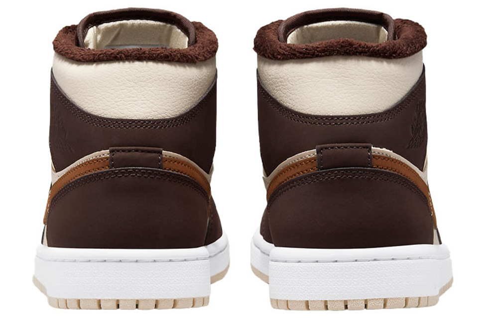 Кроссовки Jordan Air Jordan 1 Mid Se "Cream Dark Chocolate" (Женская размерная сетка)
