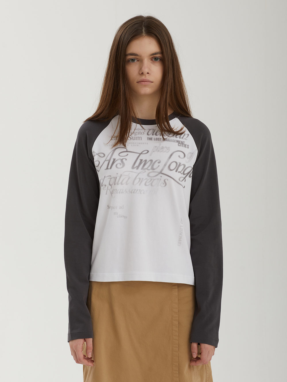 Женский Лонгслив Gradation Lettering Raglan