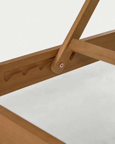 Шезлонг Caterin из эвкалипта зеленый Испания La Forma