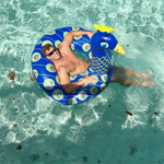 Круг надувной peacock