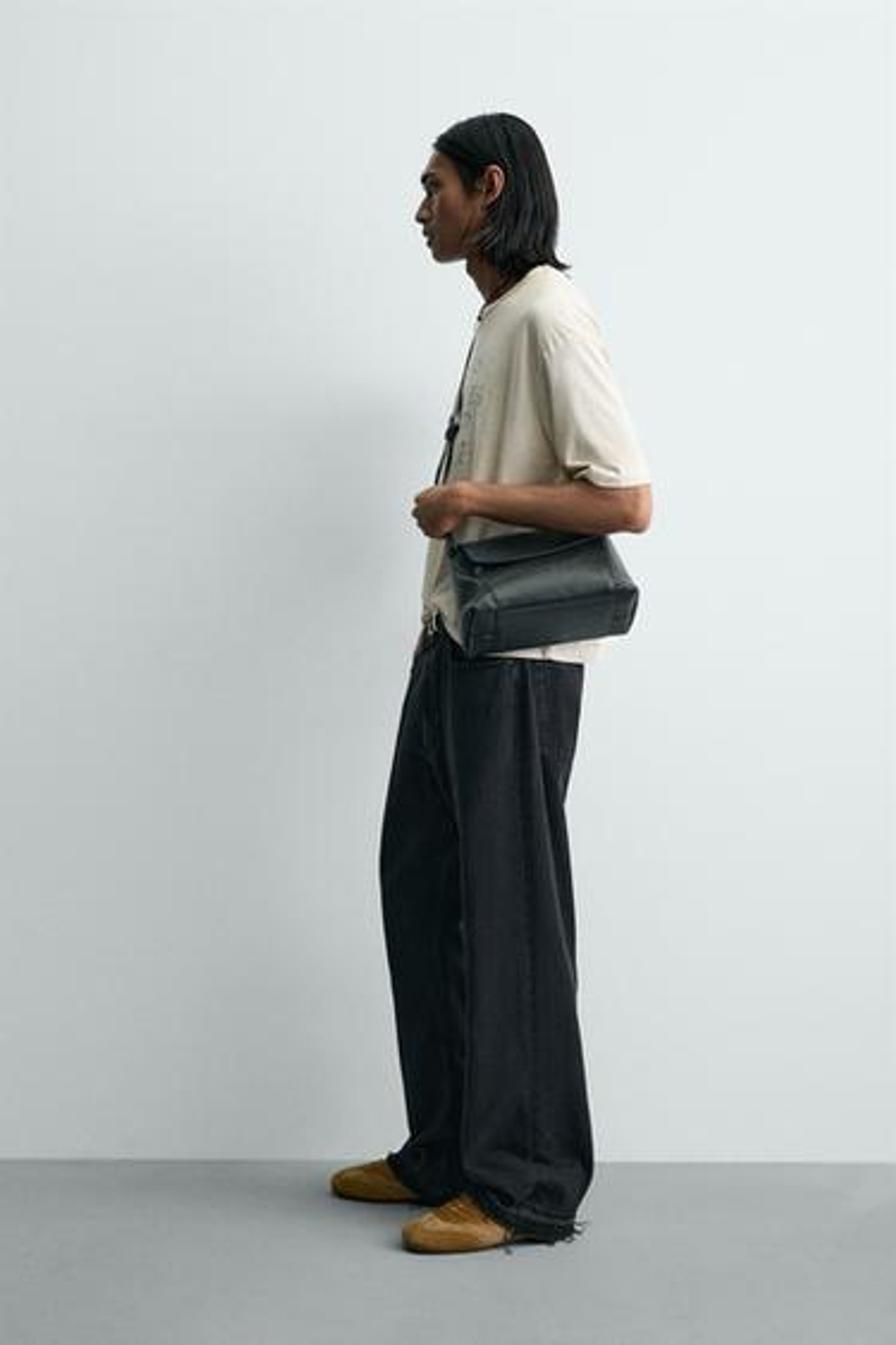 ZARA ФУТБОЛКА ИЗ ТКАНИ С ЭФФЕКТОМ ПОТЕРТОСТИ С НАДПИСЬЮ МАРКЕРОМ, ЭКРЮ