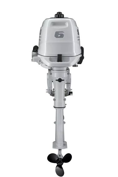 4х-тактный лодочный мотор SUZUKI DF6AS. белый