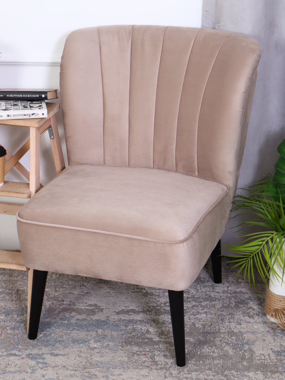 Кресло "Donatello" антивандальный велюр бежевый/венге