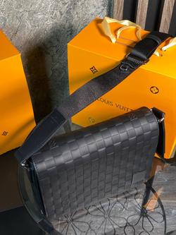 Сумка-планшет Louis Vuitton
