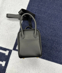 Сумка Hermes Lindy Noir Gold Hardware