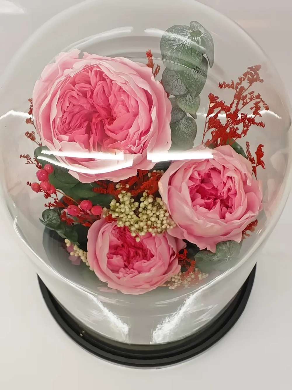 натуральные пионы в стекле