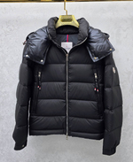 Пуховик Moncler