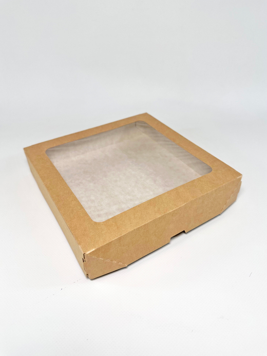 Коробка 20 х 20 х 4 см с окошком и ламинацией