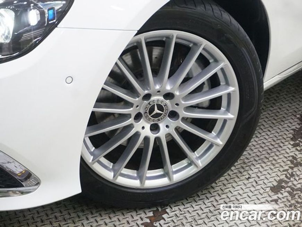 Mercedes-Benz E-Class W213 E250 Exclusive (11.2022)