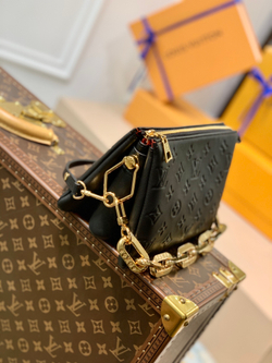 Louis Vuitton Coussin BB