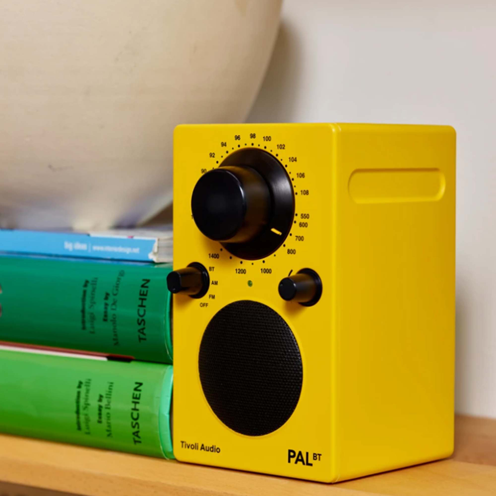Tivoli PAL BT Желтый [Yellow] — портативный радиоприемник с Bluetooth