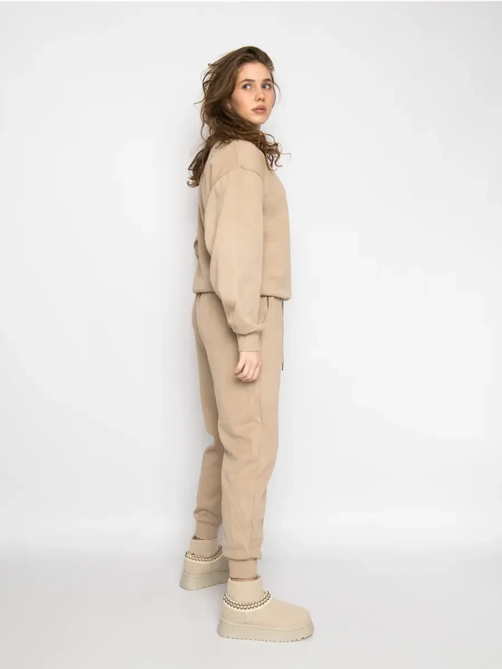 Спортивный костюм утепленный