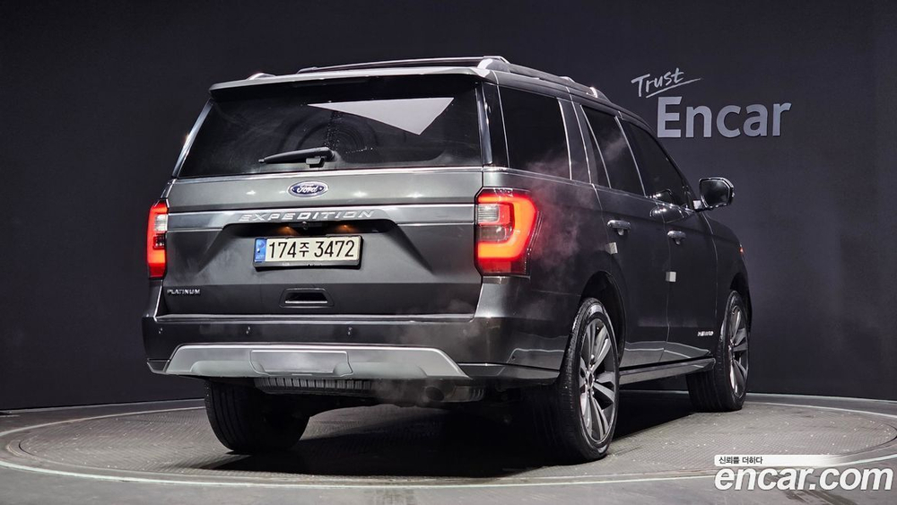 Ford Expedition Platinum 4WD (04.2021)