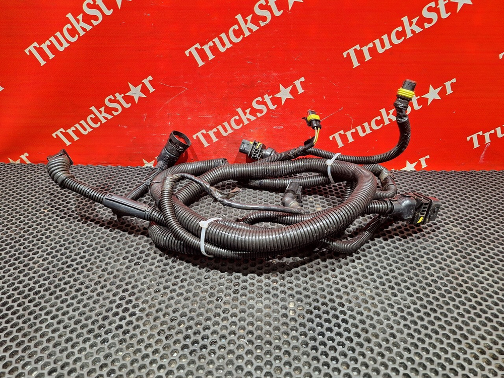 Проводка фары правой 2018г