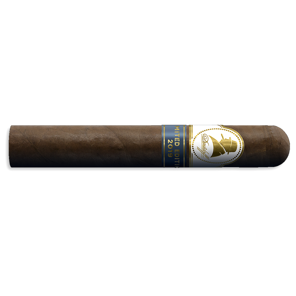Davidoff Winston Churchill LE 2019 The Traveller Robusto