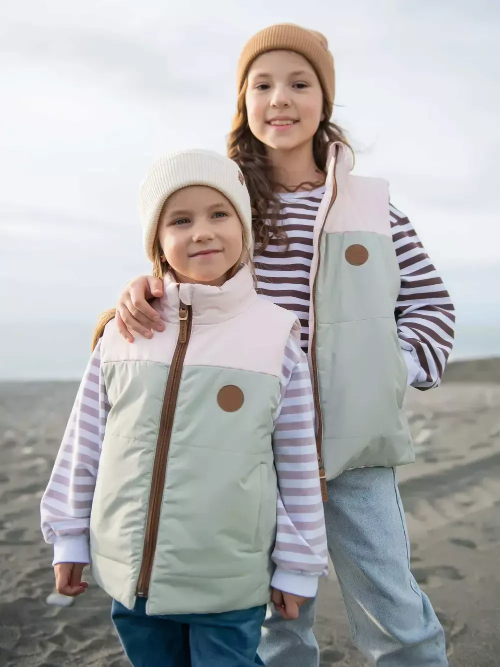 Жилет стеганый на молнии двухсторонний "Шалфей/Лотос"